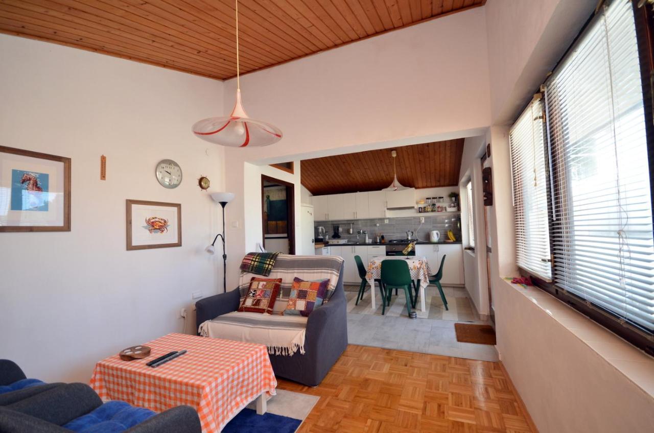 Blue Sky Apartment Примоштен Екстер'єр фото