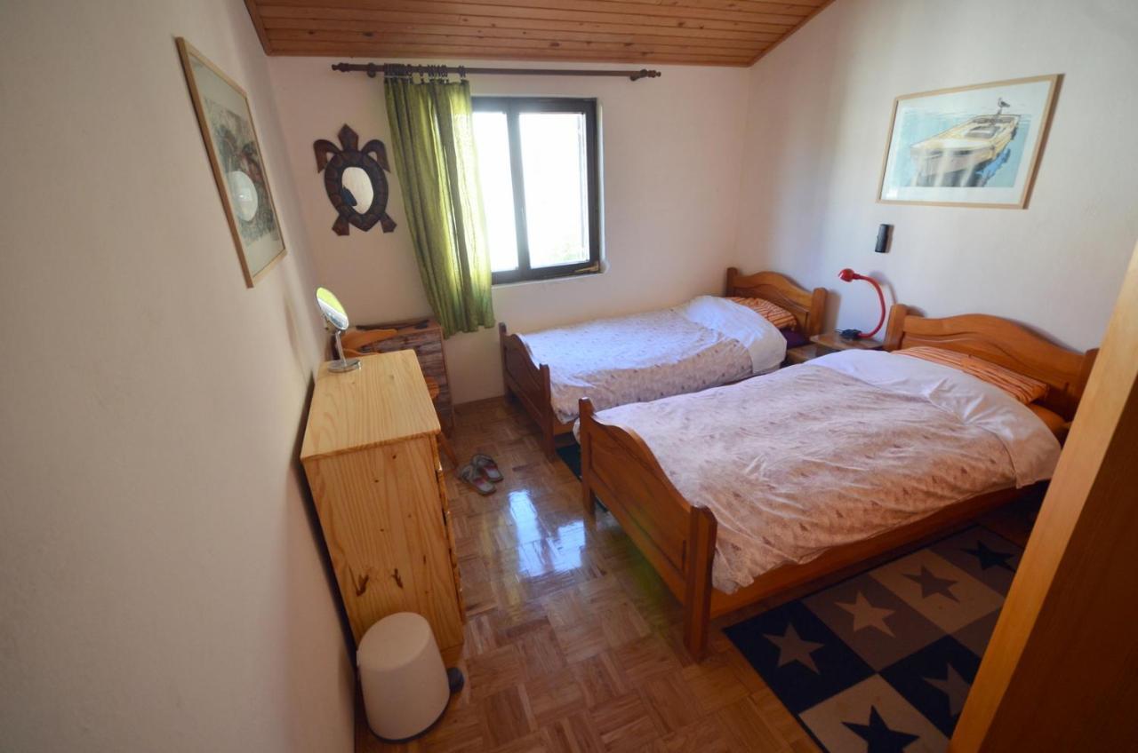 Blue Sky Apartment Примоштен Екстер'єр фото