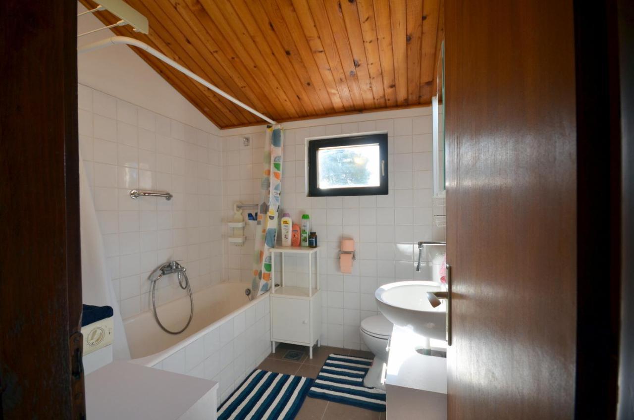 Blue Sky Apartment Примоштен Екстер'єр фото